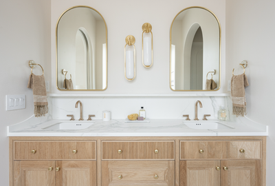 Lorimer Wall Light By Hudson Valley