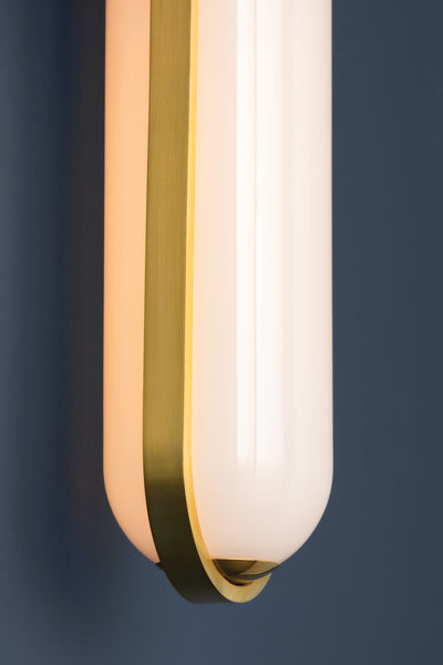 Lorimer Wall Light By Hudson Valley