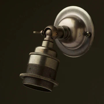 Mod wall light with knuckle