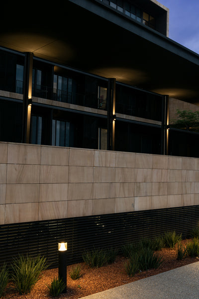 Castell 900mm Grey Bollard Light