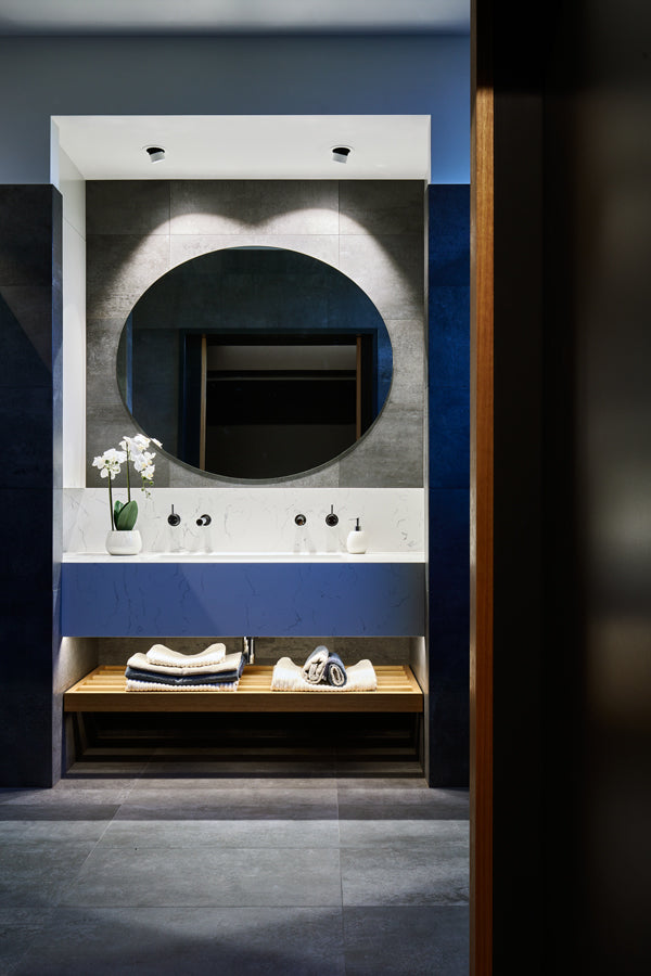 Switch 110mm Textured Black 3000K Downlight