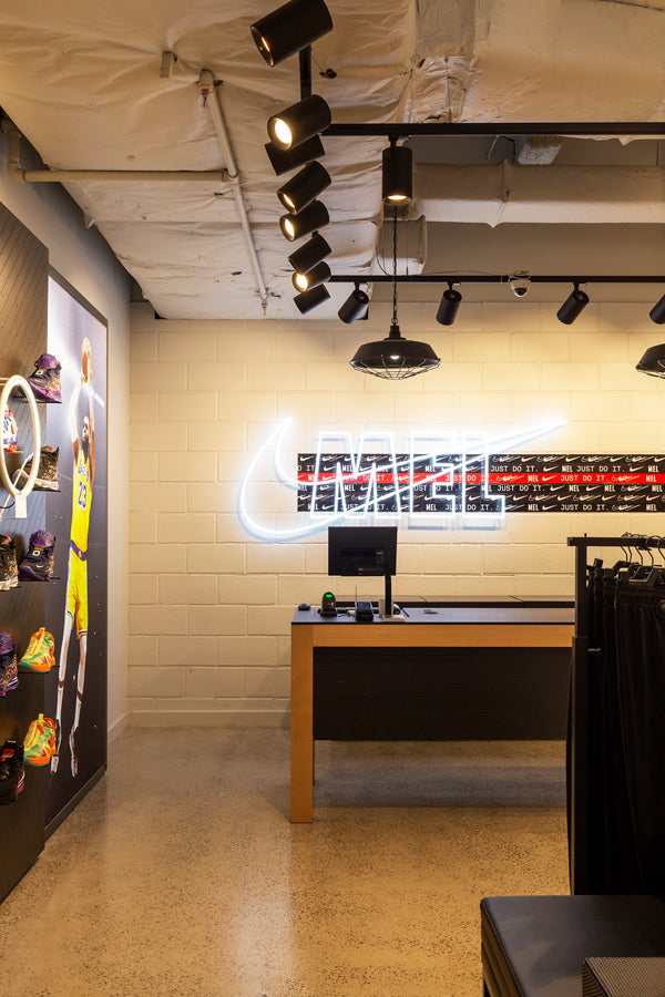 Kobe 26W Black/Gold Trim Track Light