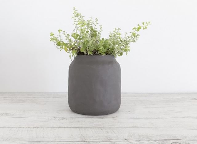 Flax Charcoal Kitchen Pot